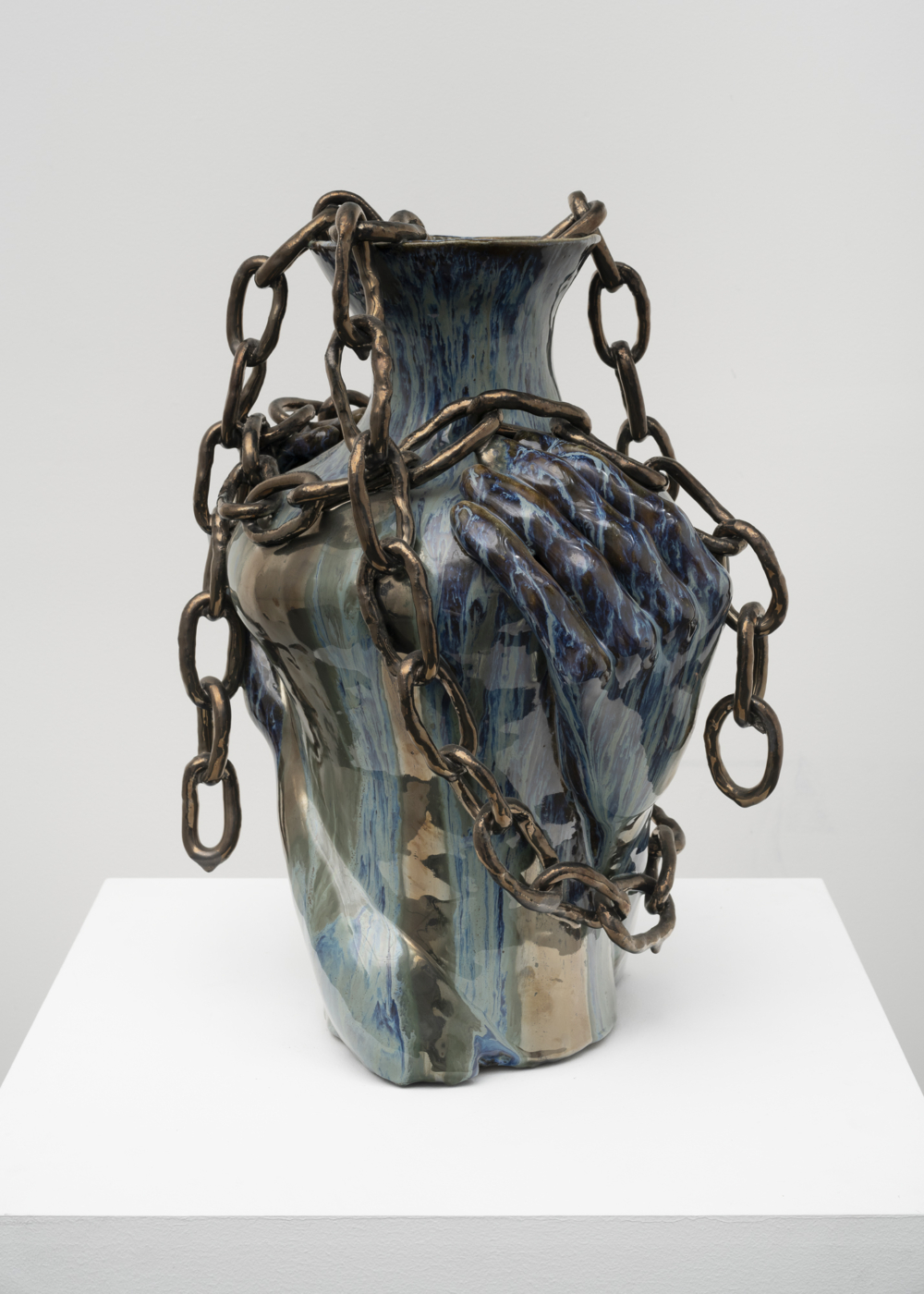 Constrain, 2024. Glazed ceramic, 23 x 16 x 16 in. (58.42 x 40.64 x 40.64 cm)