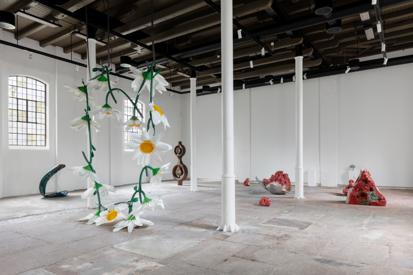 Kathleen Ryan, installation view, Kistefos Musuem, Jevnaker, Norway, May 4–October 12, 2025