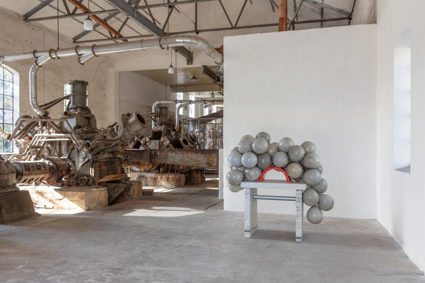 Kathleen Ryan, installation view, Kistefos Musuem, Jevnaker, Norway, May 4–October 12, 2025