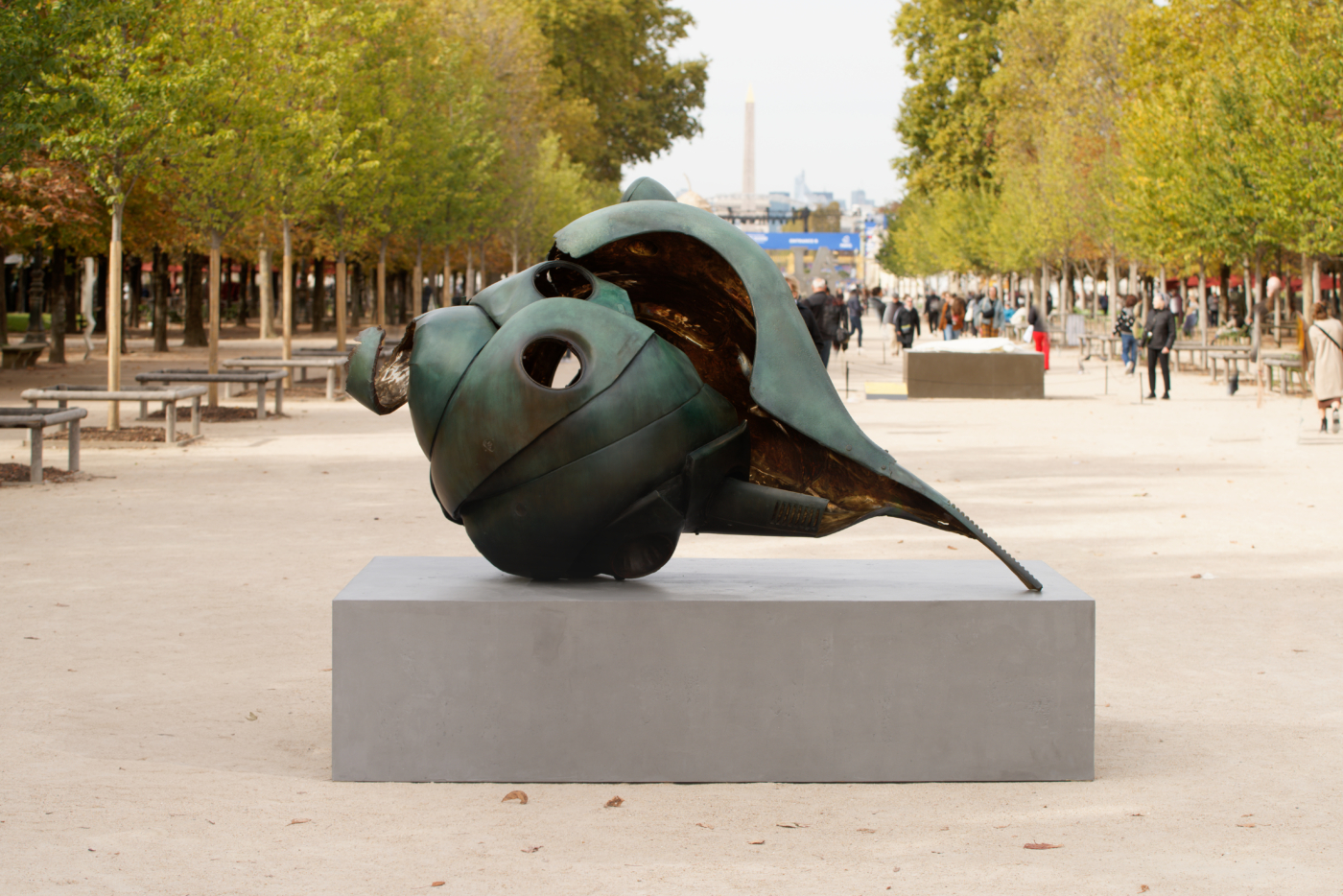 Kathleen Ryan, Shell, 2023. Bronze, 56 × 50 × 94 in. (142.2 × 127 × 238.8 cm). Installation view, La Cinquième Saison, Jardin des Tuileries, Paris. Photo: Pauline Assathiany, courtesy of the artist and Karma.