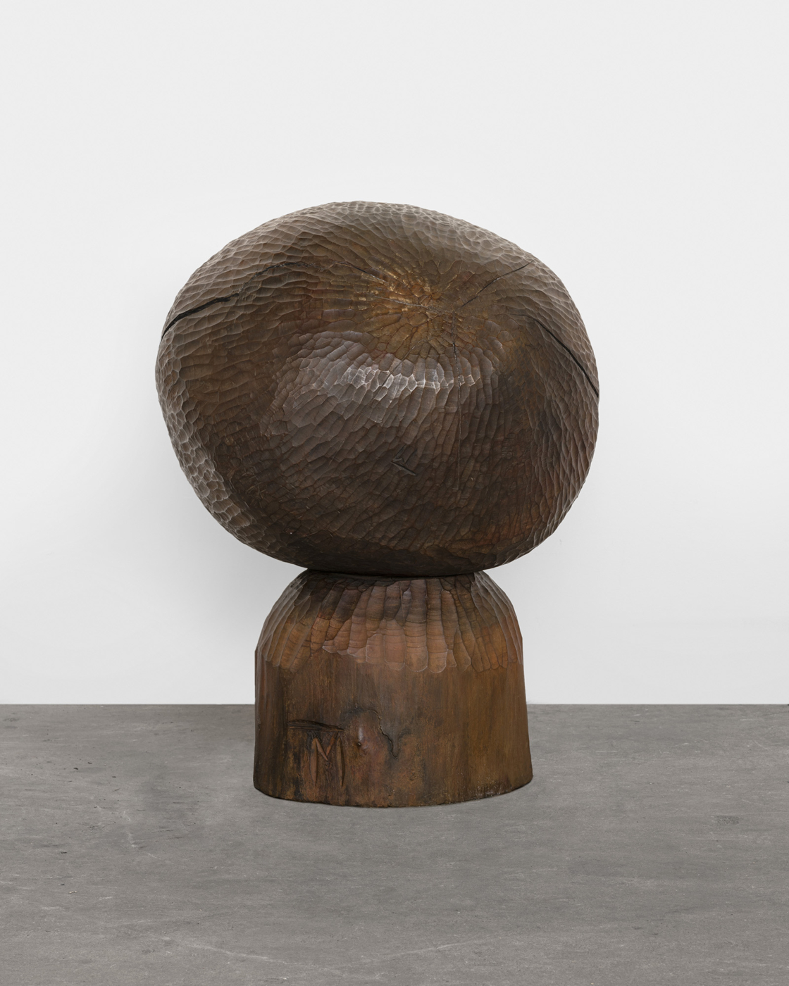 Thaddeus Mosley, Oval Continuity, 2020. Bronze, 34 x 27 x 24 in. (86.4 x 68.6 x 61 cm)