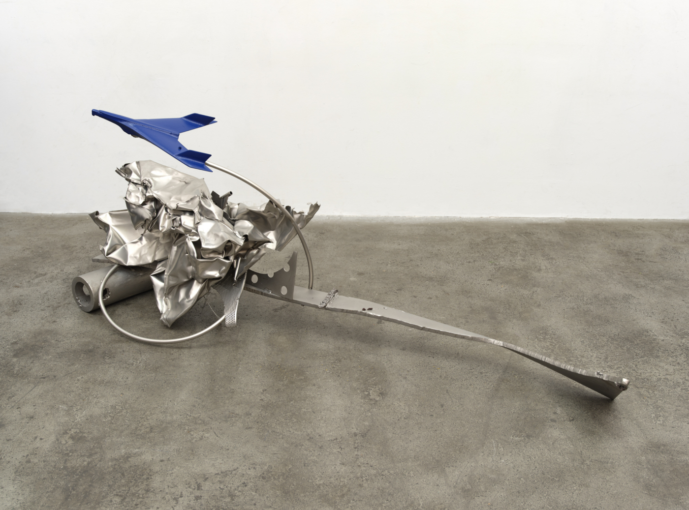 Fly Away, 2022. Mild and stainless steel, 25 1/4 x 69 1/2 x 20 1/2 in. (64.14 x 176.53 x 52.07 cm)