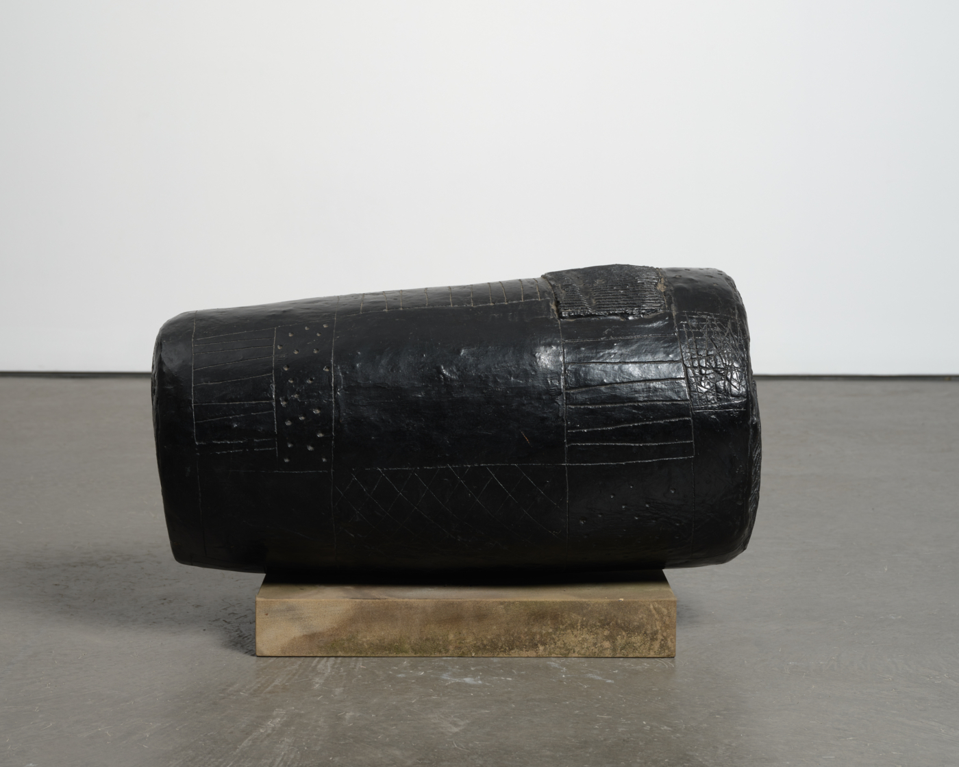 Drum, 1956. Bronze,
18 1/4 x 29 1/2 x 15 in. (46.36 x 74.93 x 38.10 cm) overall