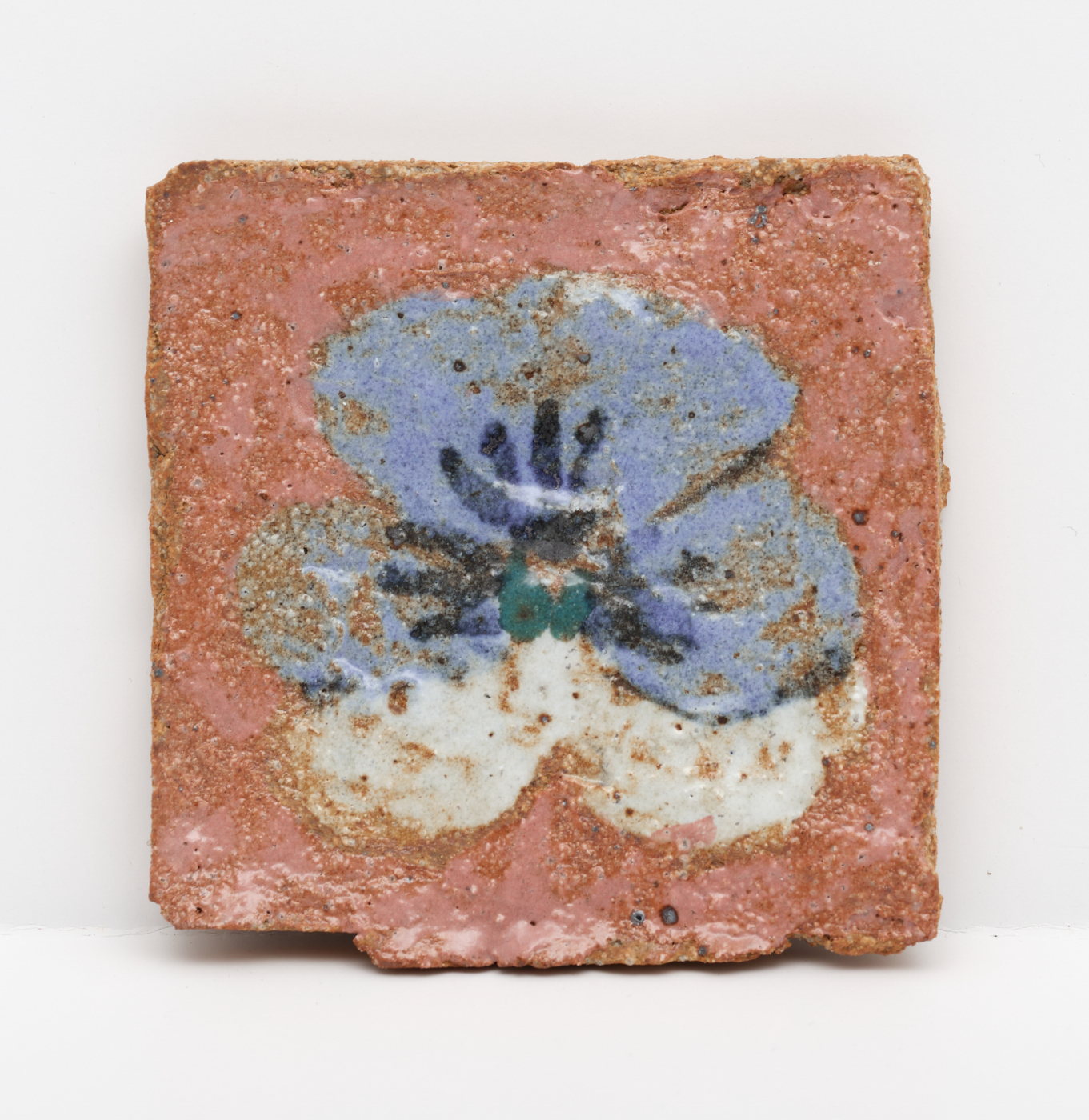 Magdalena Suarez Frimkess, Untitled, n.d. Glazed stoneware, 3⅛ x 3⅛ x ⅜ in. (7.95 x 7.95 x 0.97 cm)